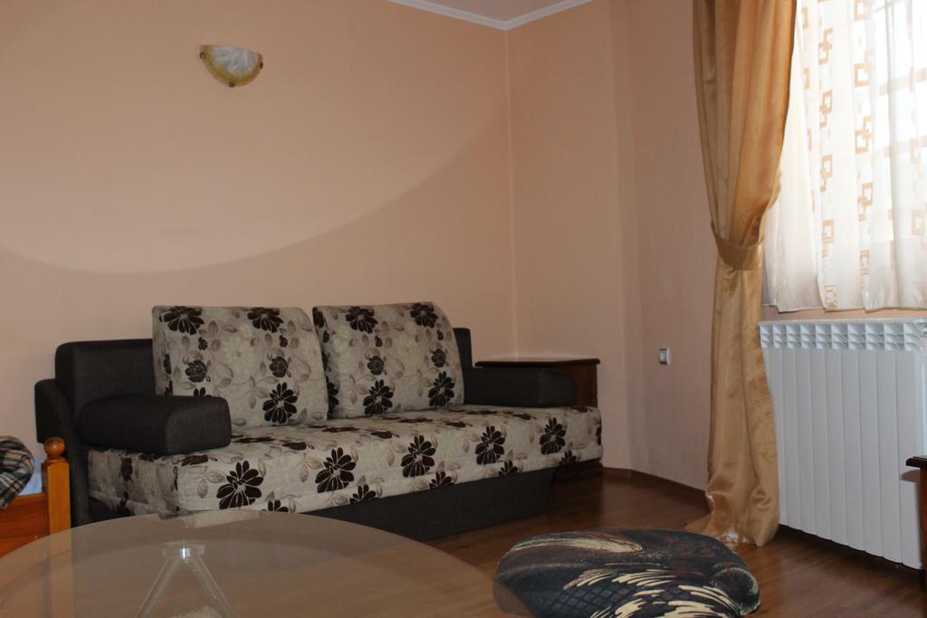 Guest House Maria Koprivštica Exteriér fotografie