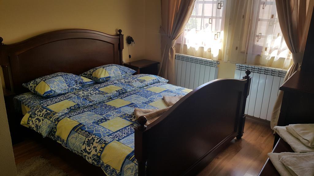 Guest House Maria Koprivštica Exteriér fotografie